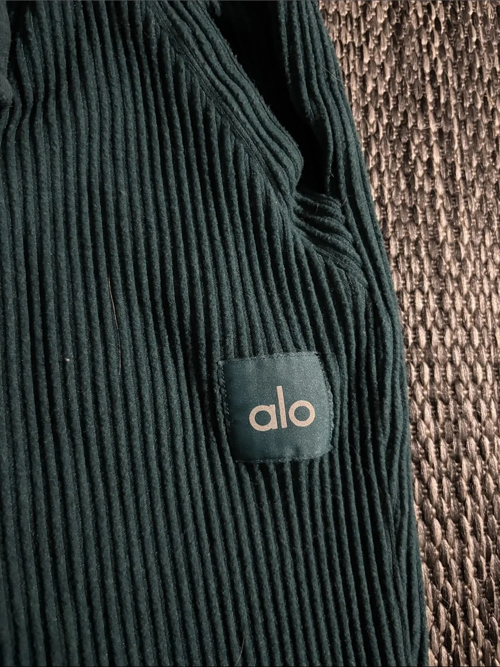 Alo Yoga Muse Jogger Sweatpants High Rise Ribbed Midnight Green